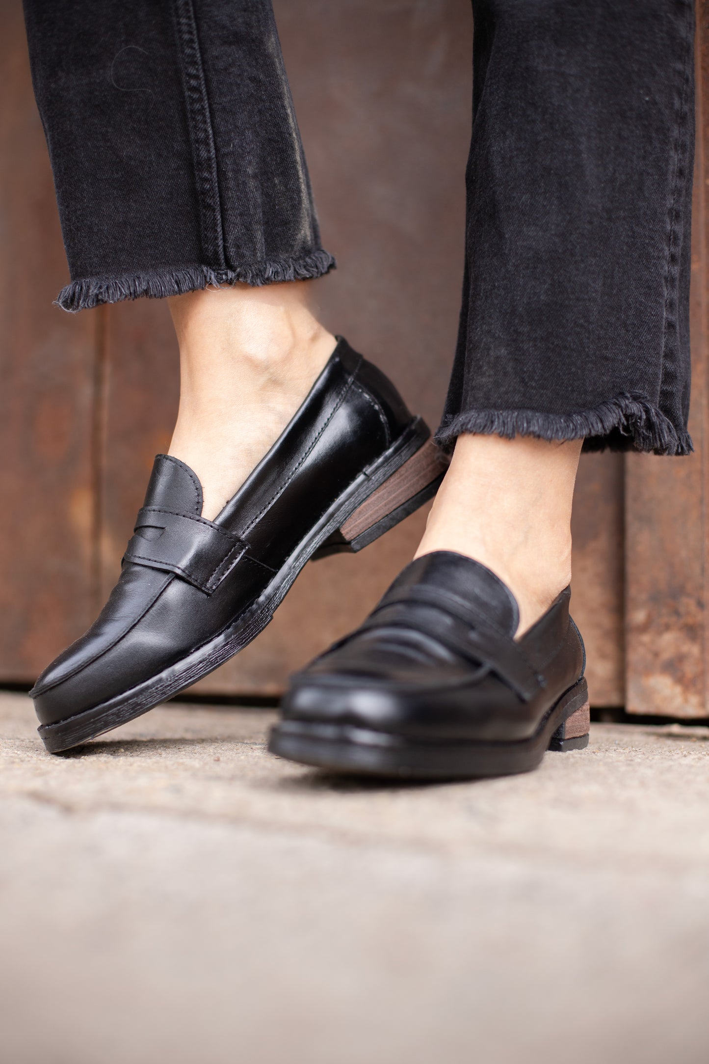 mocasín negro liso