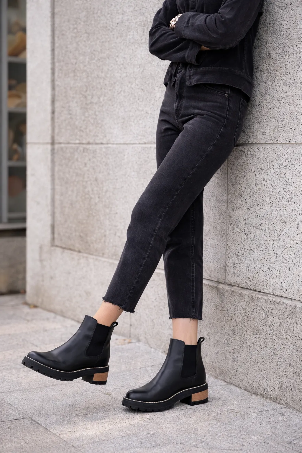 Chelsea Negro 3